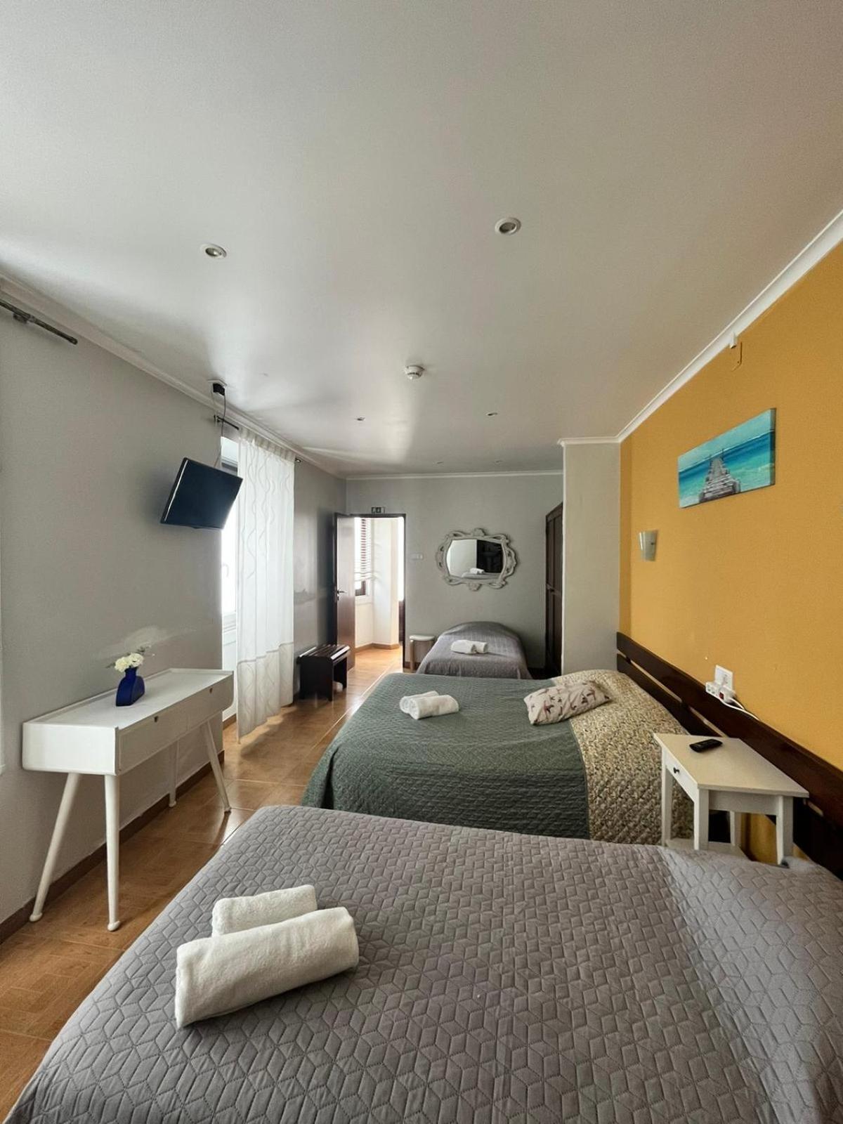 Residencia Aviz Hotell Peniche Exteriör bild