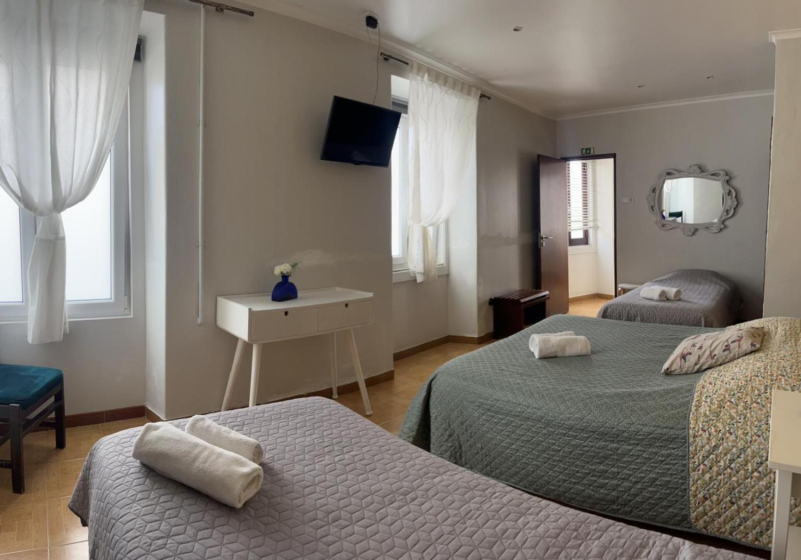 Residencia Aviz Hotell Peniche Exteriör bild
