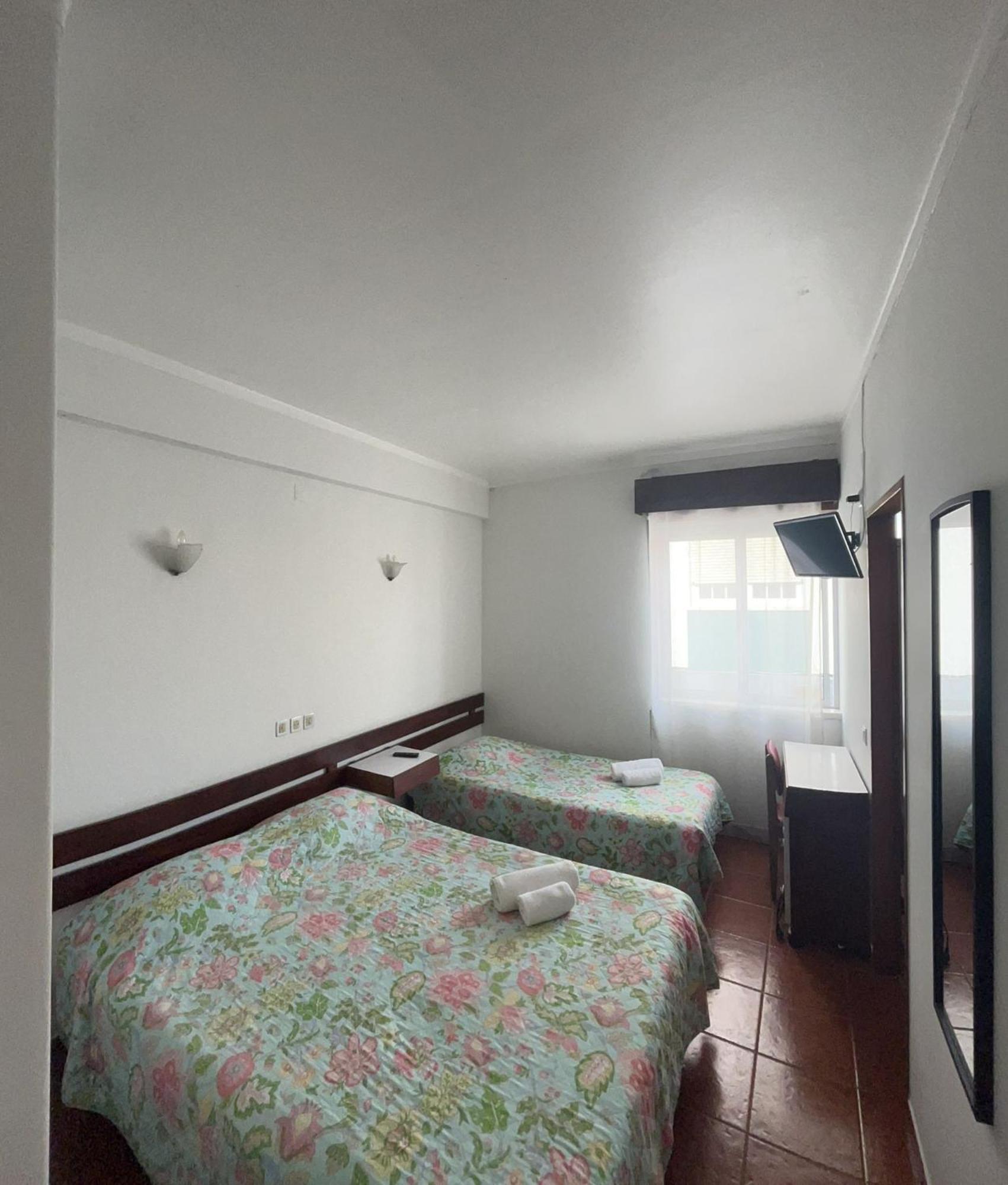 Residencia Aviz Hotell Peniche Rum bild
